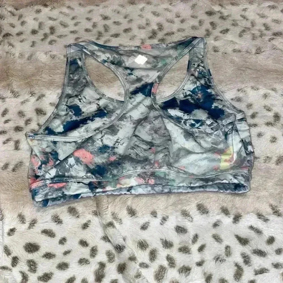 Zelos Sports Bra - Picture 2 of 4